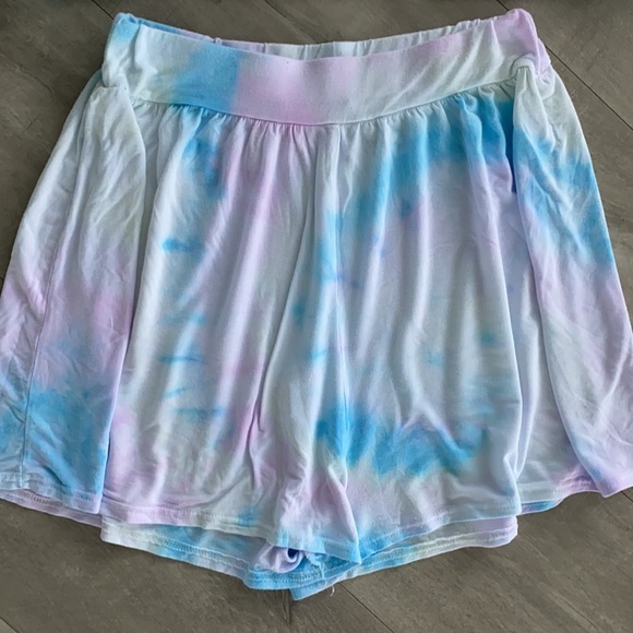 Custom Tie Dye Set - Picture 2 of 4